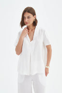 Tirelli Shawl Collar Pleat Linen Top In White