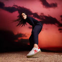 Fitflop The Dash T-Toe Leather Trainers In White/Tomato