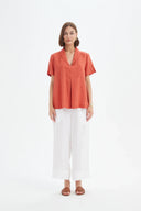 Tirelli Shawl Collar Pleat Linen Top In Rust