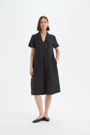 Tirelli Shawl Collar Pleat Linen Dress In Black