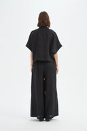 Tirelli Boxy Button Linen Shirt In Black