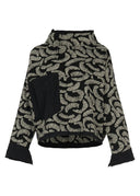 Kozan Echo Top With Long Raglan Sleeves In Black And Cream With Black Taffeta Pocket